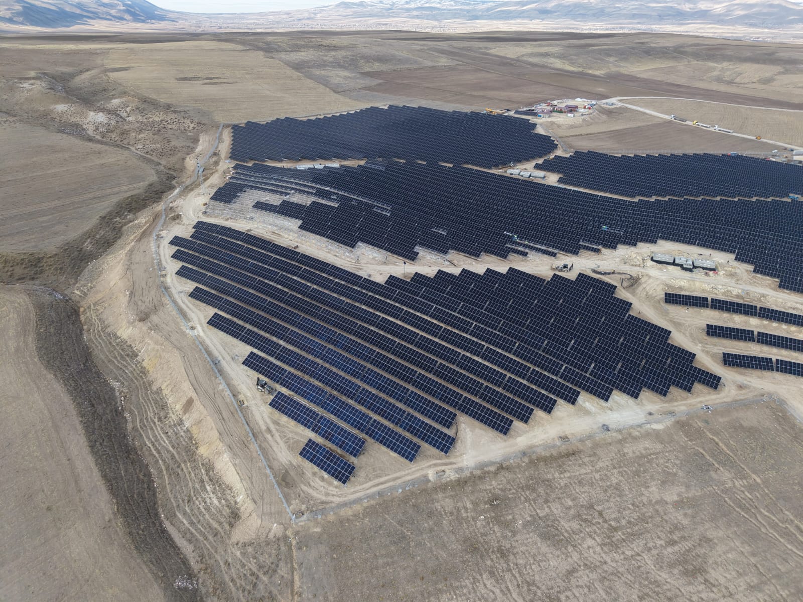 Dere Construction Signed an EPC Contract with OYAK Renewable Energy for 110 MW Solar Power Plant Project